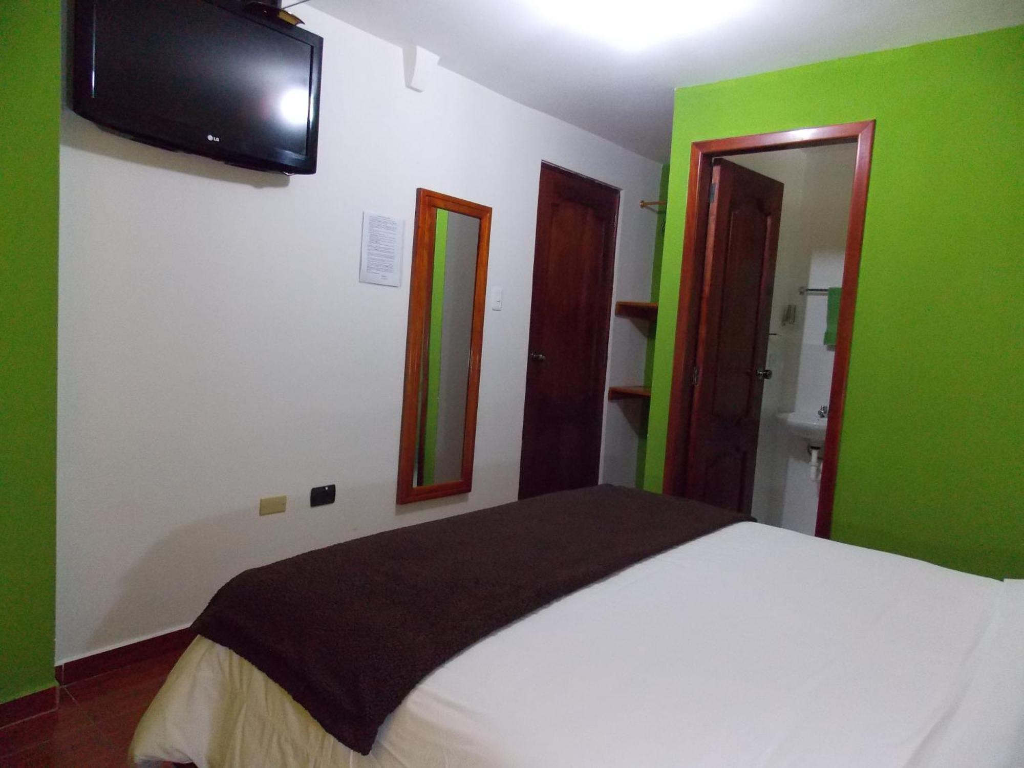CASA HOSTAL Green House Araque Inn Otavalo Extérieur photo